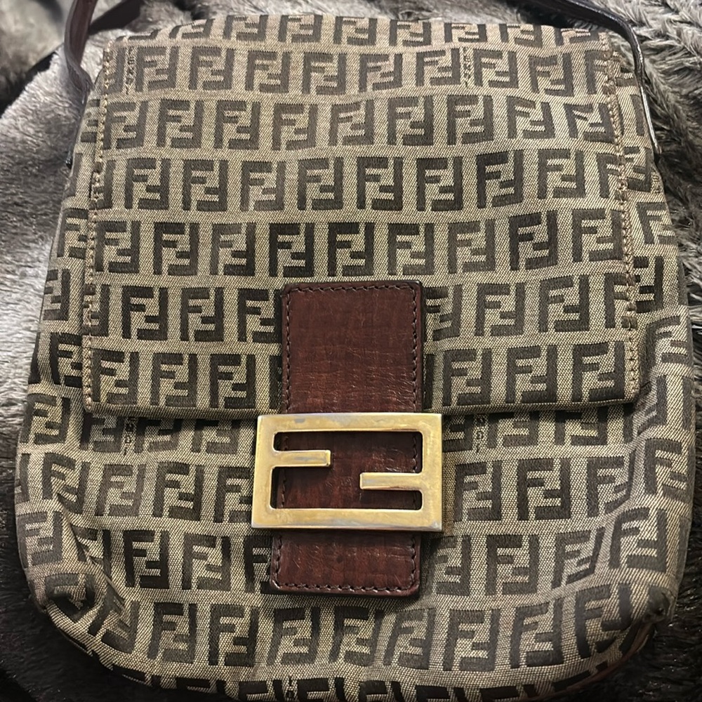 Fendi shoulder Bag